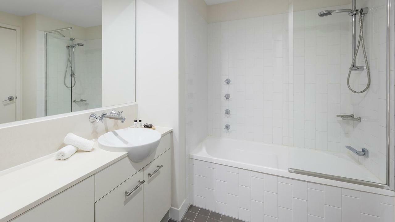 Apartments @ 212 Margaret Бризбейн Екстериор снимка